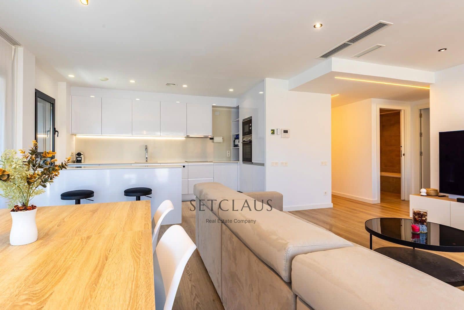 2 soveværelse Lejlighed til salg i El Masnou med swimmingpool - € 590.000 (Ref: 9420479)