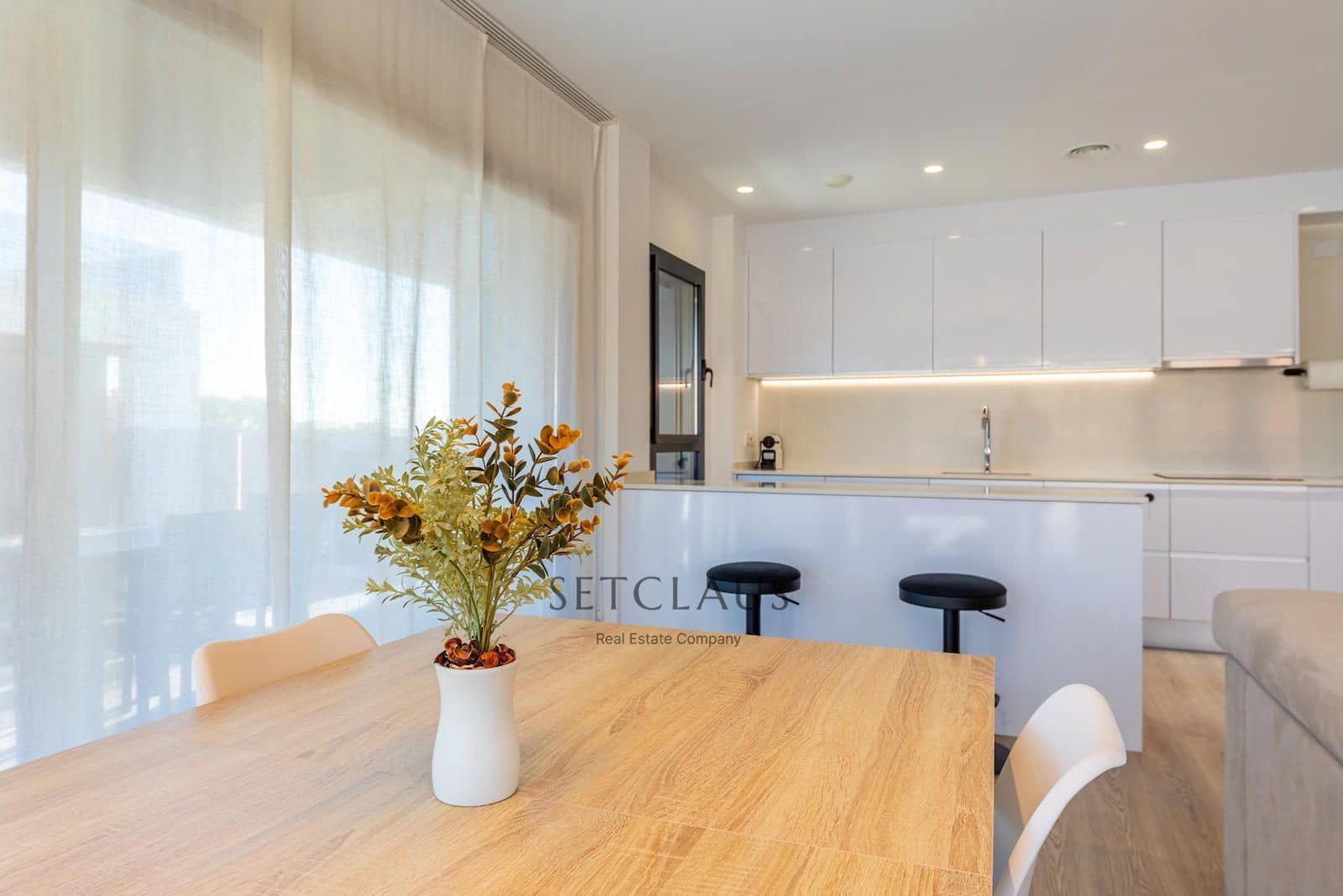 2 soveværelse Lejlighed til salg i El Masnou med swimmingpool - € 590.000 (Ref: 9420479)