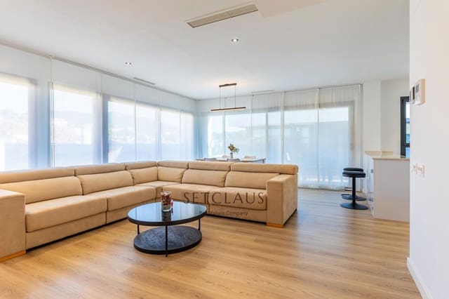 2 soveværelse Lejlighed til salg i El Masnou med swimmingpool - € 590.000 (Ref: 9420479)