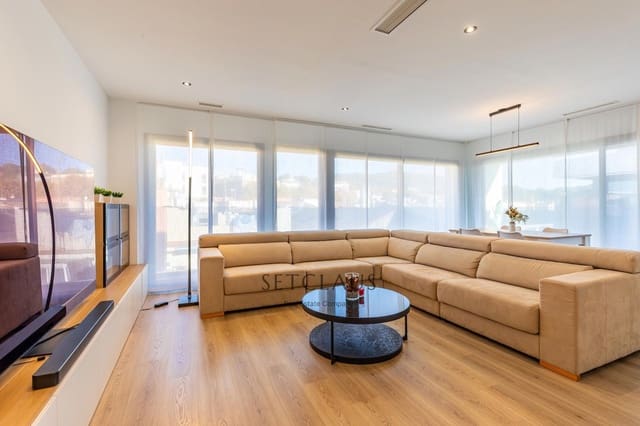 2 soveværelse Lejlighed til salg i El Masnou med swimmingpool - € 590.000 (Ref: 9420479)