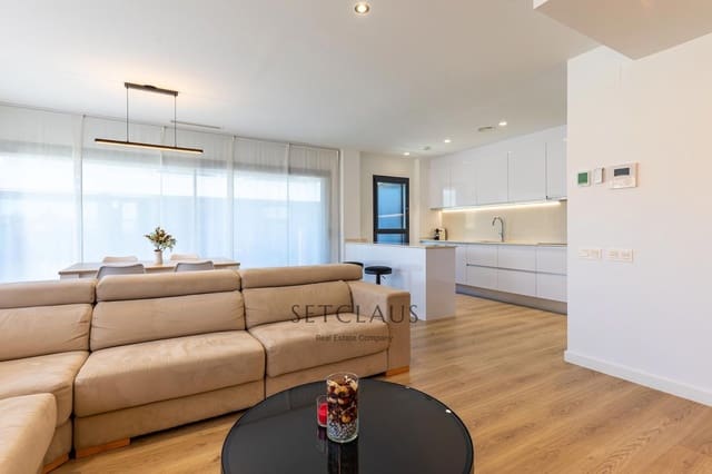 2 soveværelse Lejlighed til salg i El Masnou med swimmingpool - € 590.000 (Ref: 9420479)