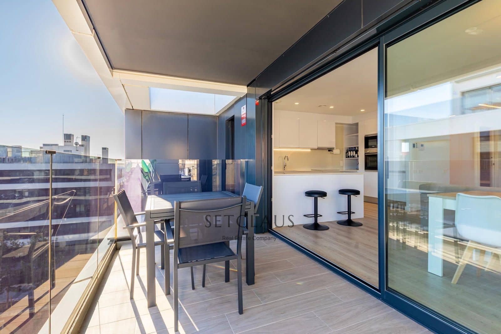 2 soveværelse Lejlighed til salg i El Masnou med swimmingpool - € 590.000 (Ref: 9420479)