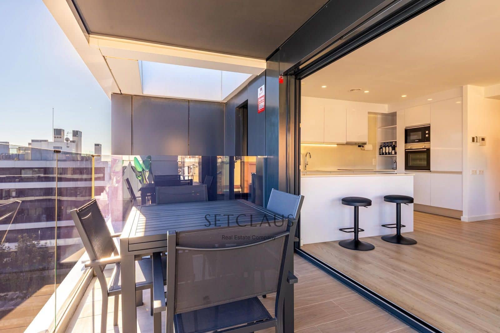 2 soveværelse Lejlighed til salg i El Masnou med swimmingpool - € 590.000 (Ref: 9420479)