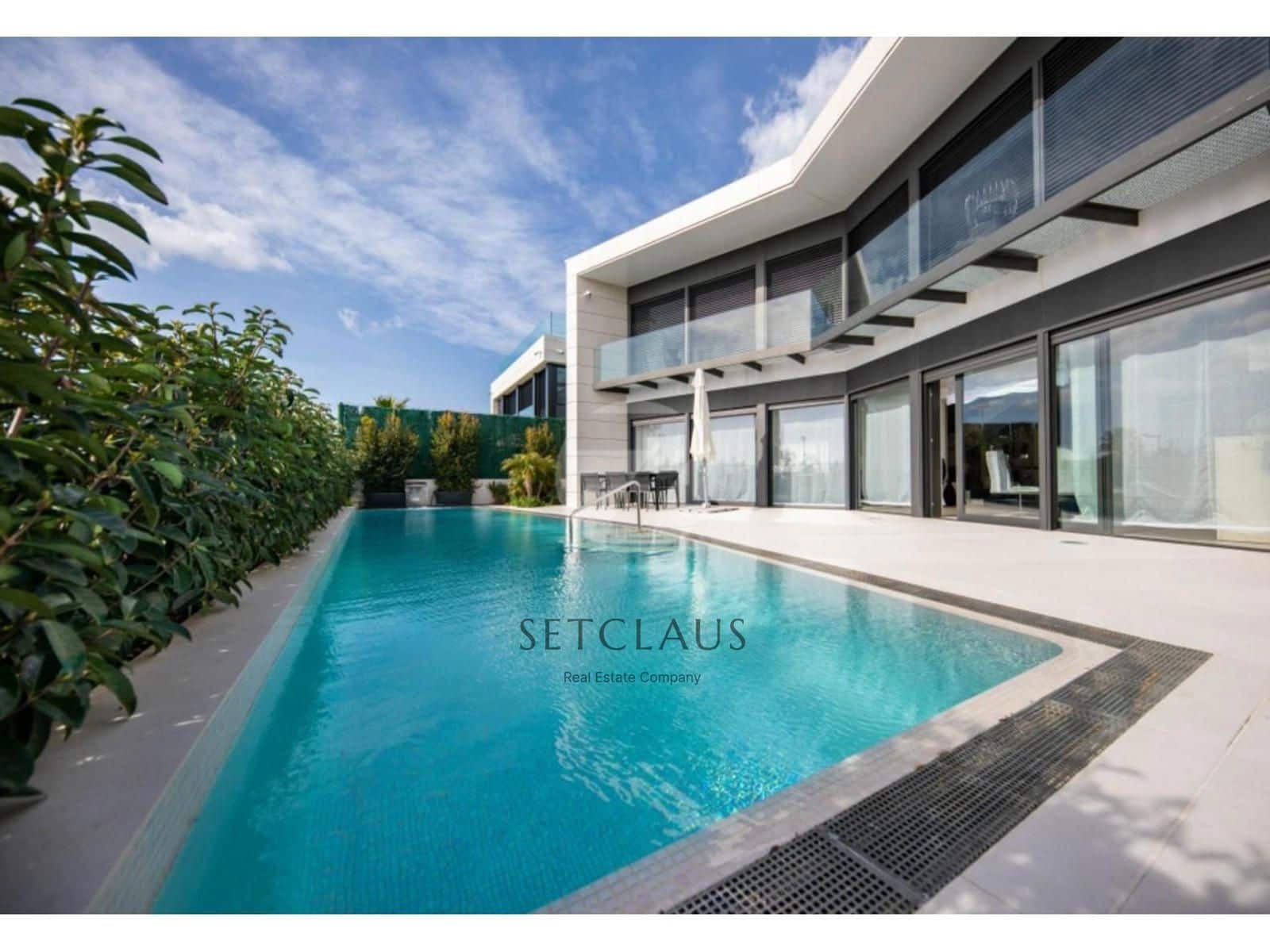 5 sypialnia Willa do wynajęcia w Teia z basenem garażem - 8 000 € (Ref: 9428698)