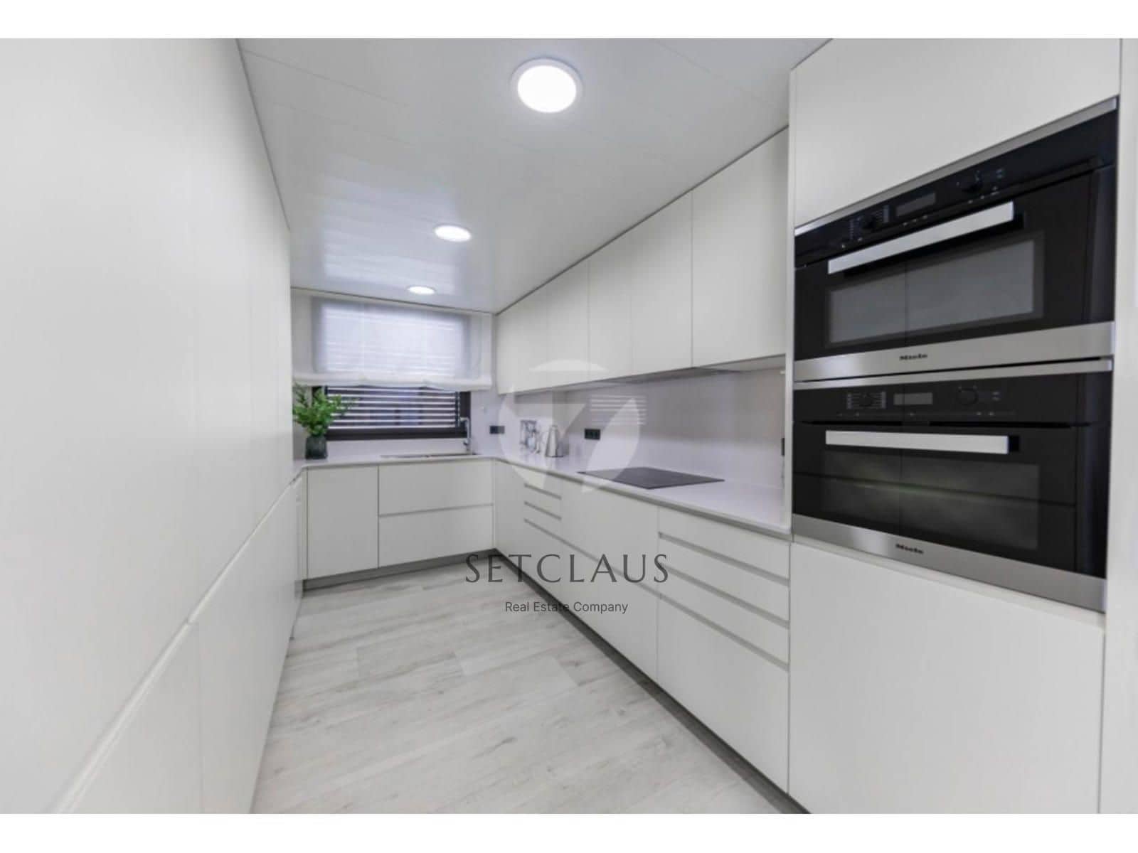 5 sypialnia Willa do wynajęcia w Teia z basenem garażem - 8 000 € (Ref: 9428698)