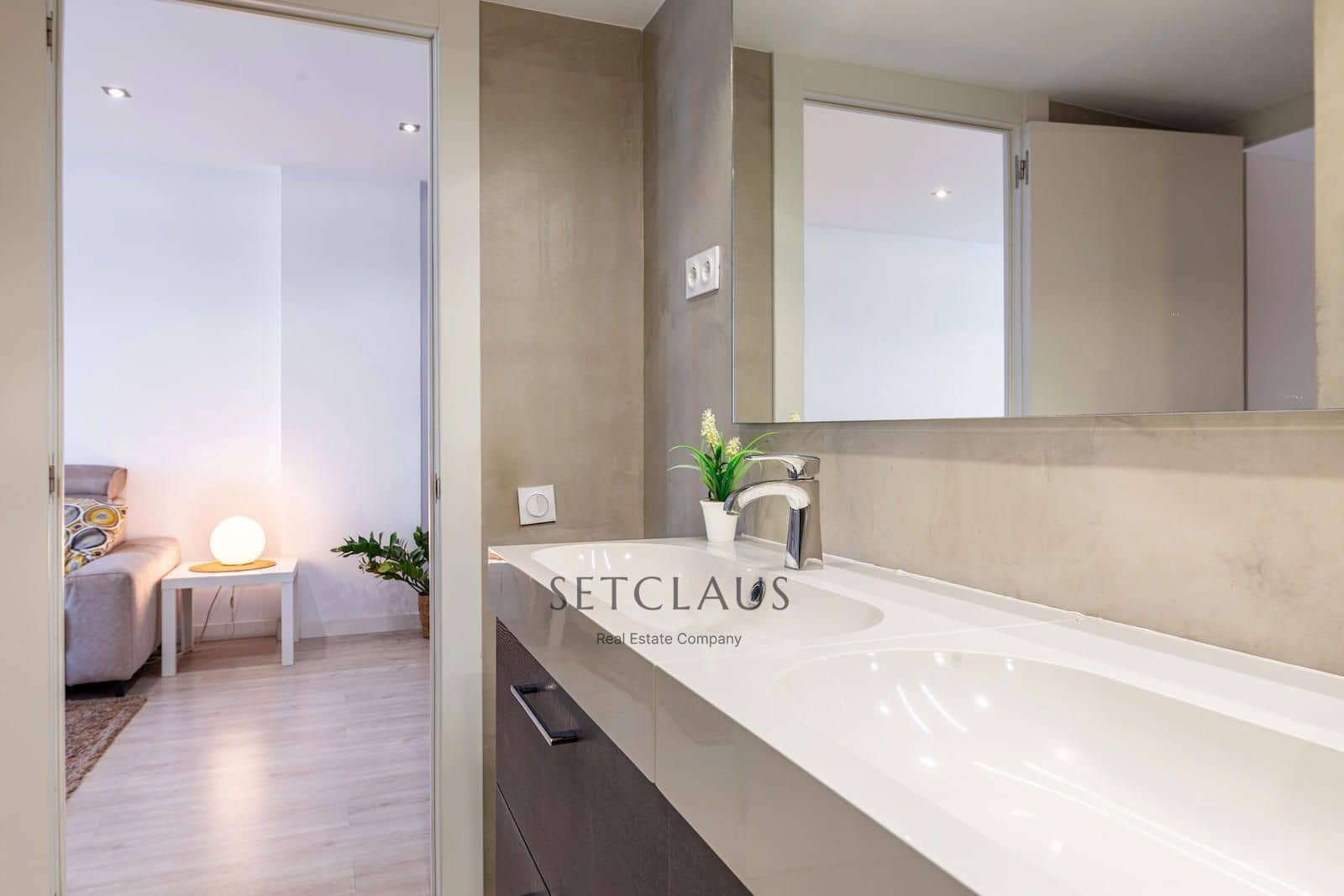 3 soveværelse Lejlighed til salg i Barcelona by - € 399.000 (Ref: 9436452)