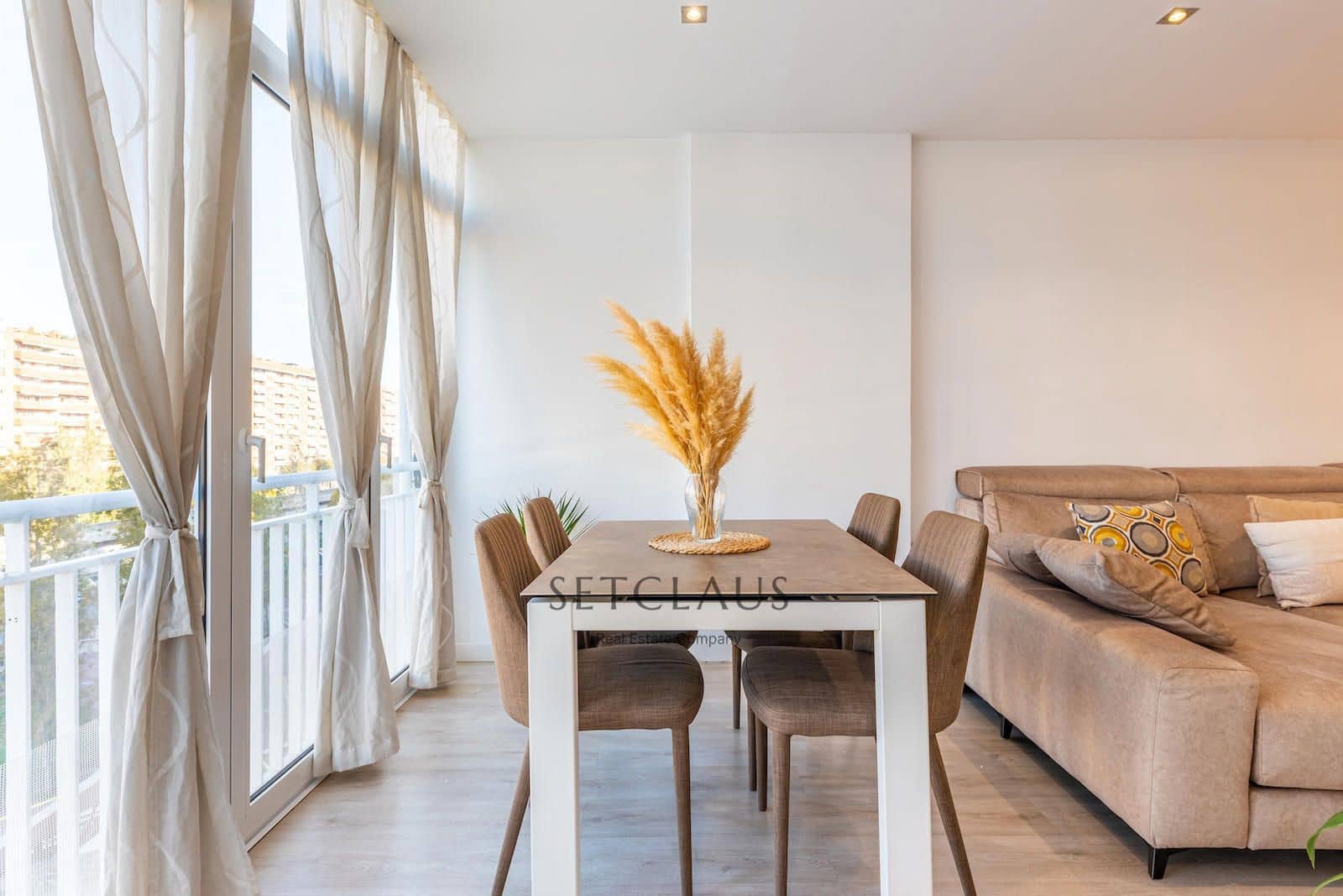 3 soveværelse Lejlighed til salg i Barcelona by - € 399.000 (Ref: 9436452)