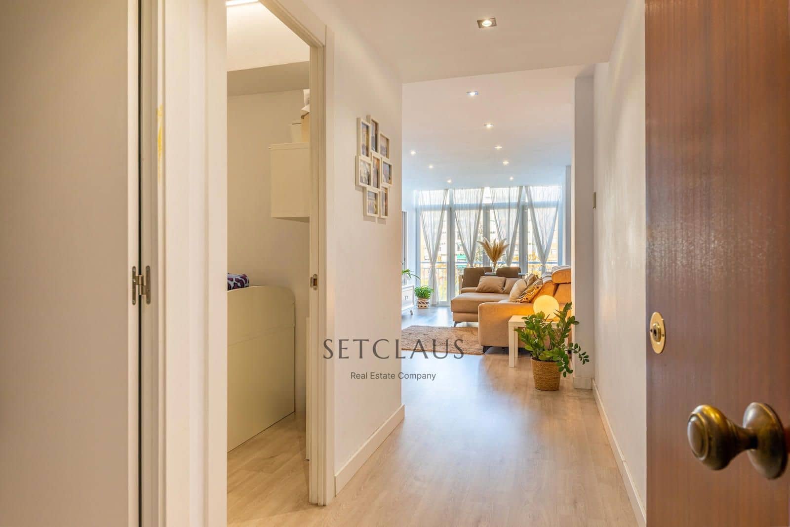 3 soveværelse Lejlighed til salg i Barcelona by - € 399.000 (Ref: 9436452)