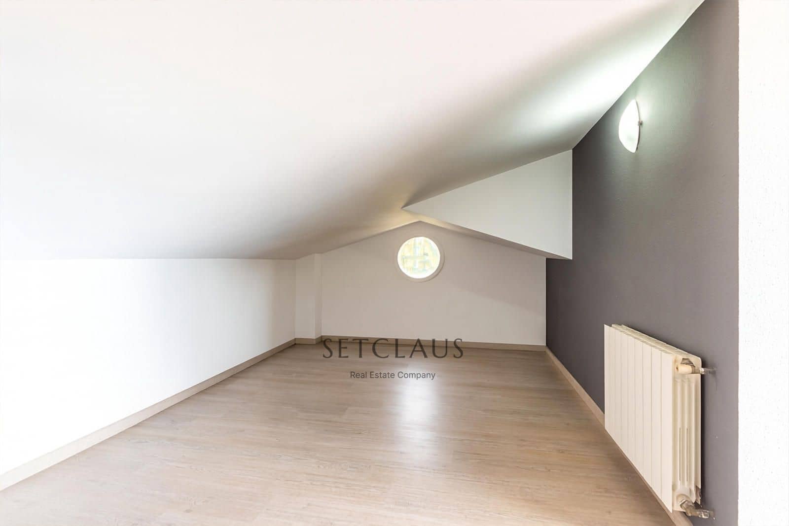 4 soveværelse Byhus til salg i Tiana med swimmingpool - € 699.000 (Ref: 9436453)