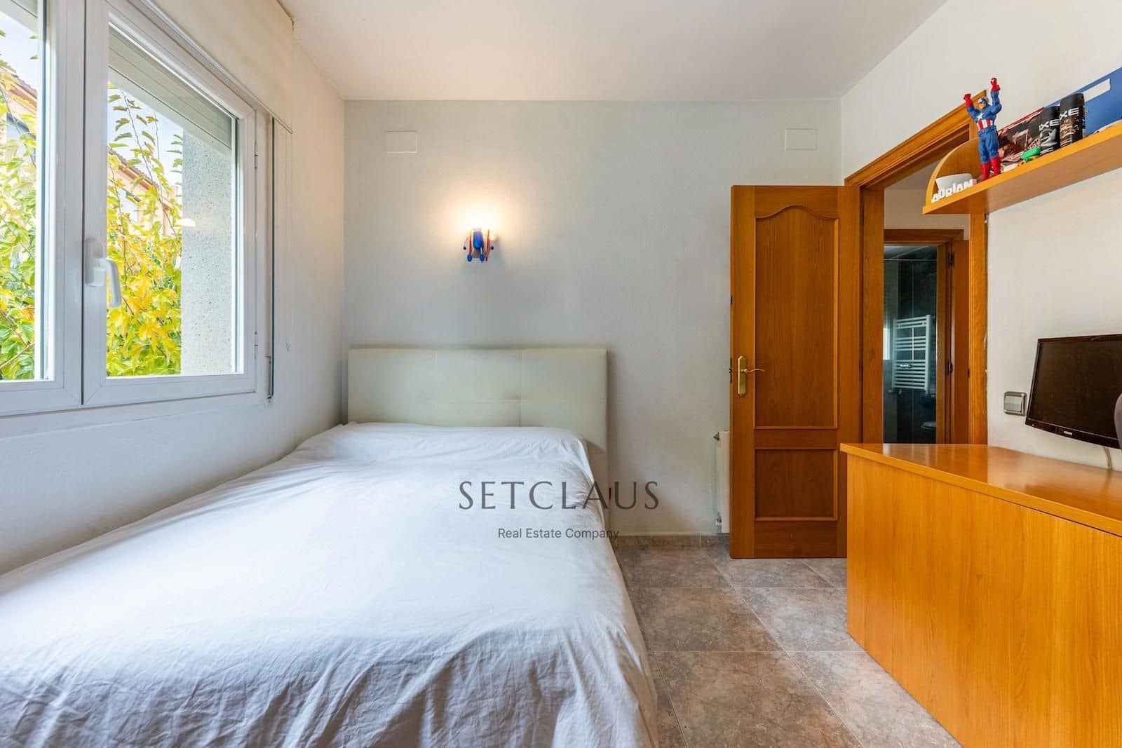 4 soveværelse Byhus til salg i Tiana med swimmingpool - € 699.000 (Ref: 9436453)