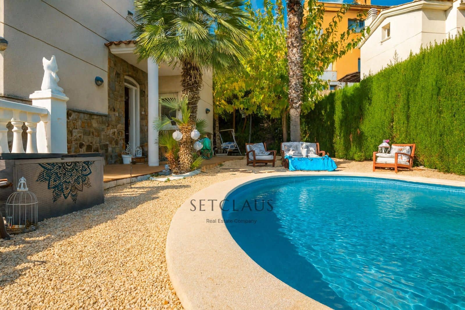 4 soveværelse Byhus til salg i Tiana med swimmingpool - € 699.000 (Ref: 9436453)