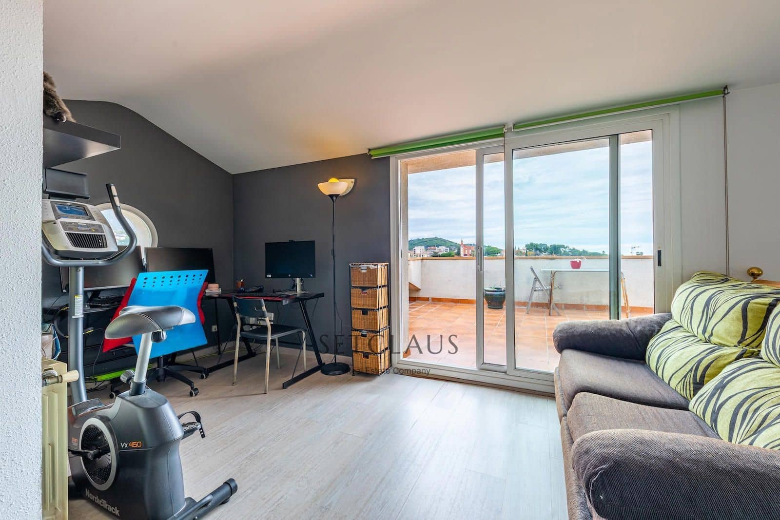 4 soveværelse Byhus til salg i Tiana med swimmingpool - € 699.000 (Ref: 9436453)