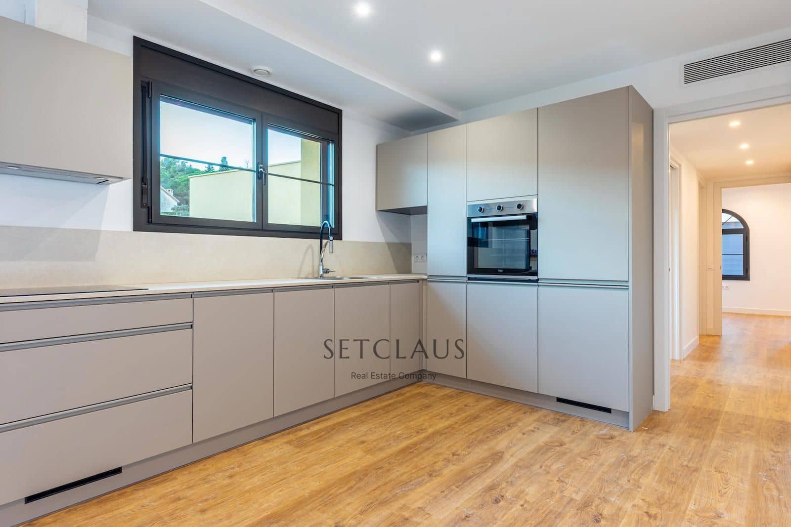 3 sypialnia Mieszkanie do wynajęcia w Teia z garażem - 1 600 € (Ref: 9438616)