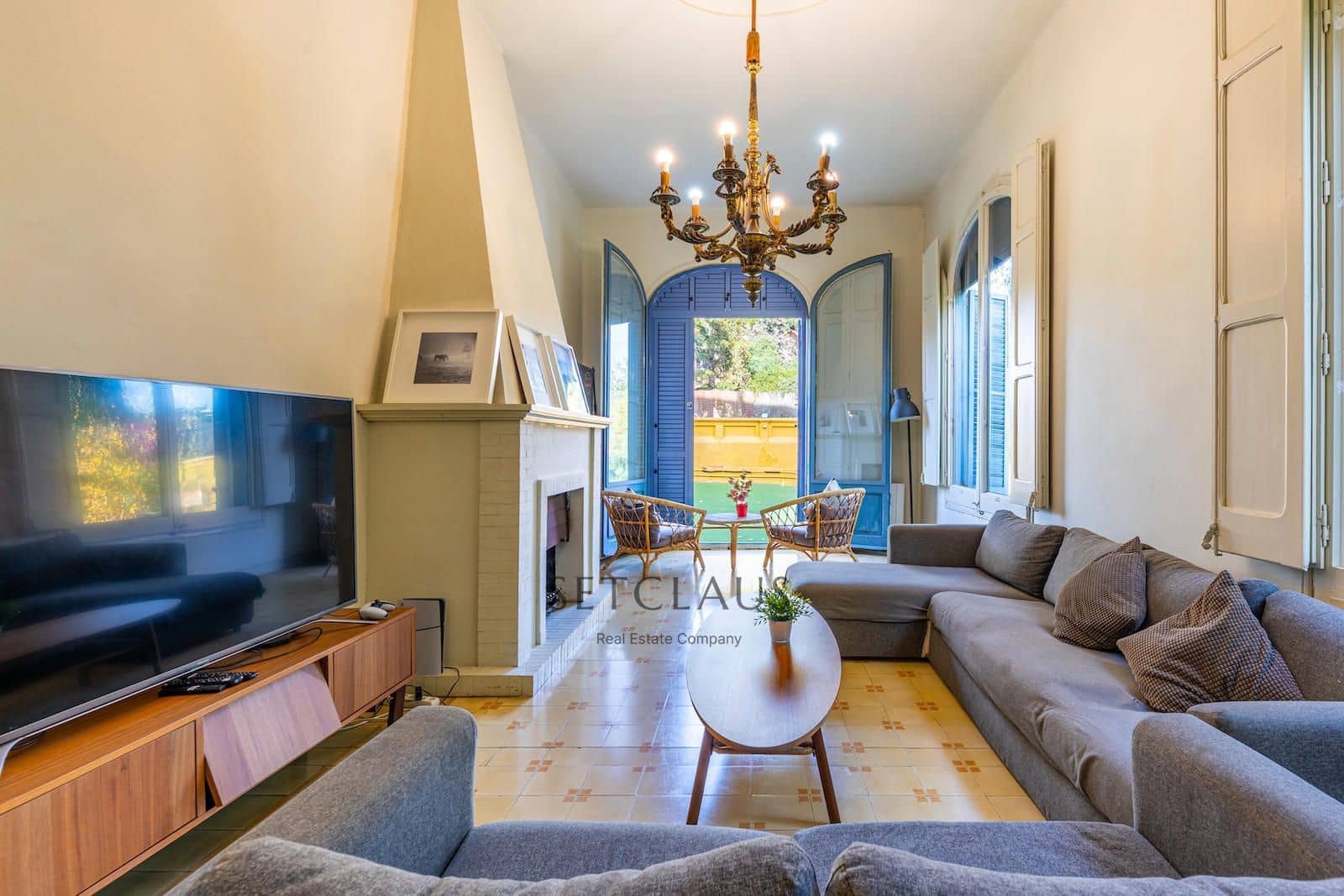 9 sypialnia Willa na sprzedaż w El Masnou z basenem garażem - 2 500 000 € (Ref: 9450579)