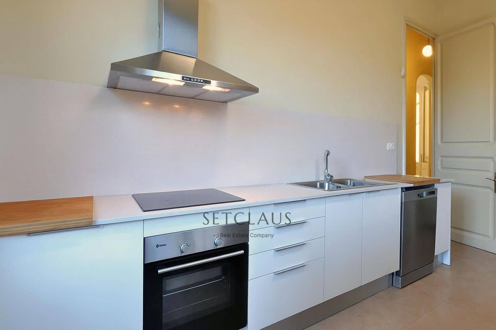 9 sypialnia Willa na sprzedaż w El Masnou z basenem garażem - 2 500 000 € (Ref: 9450579)