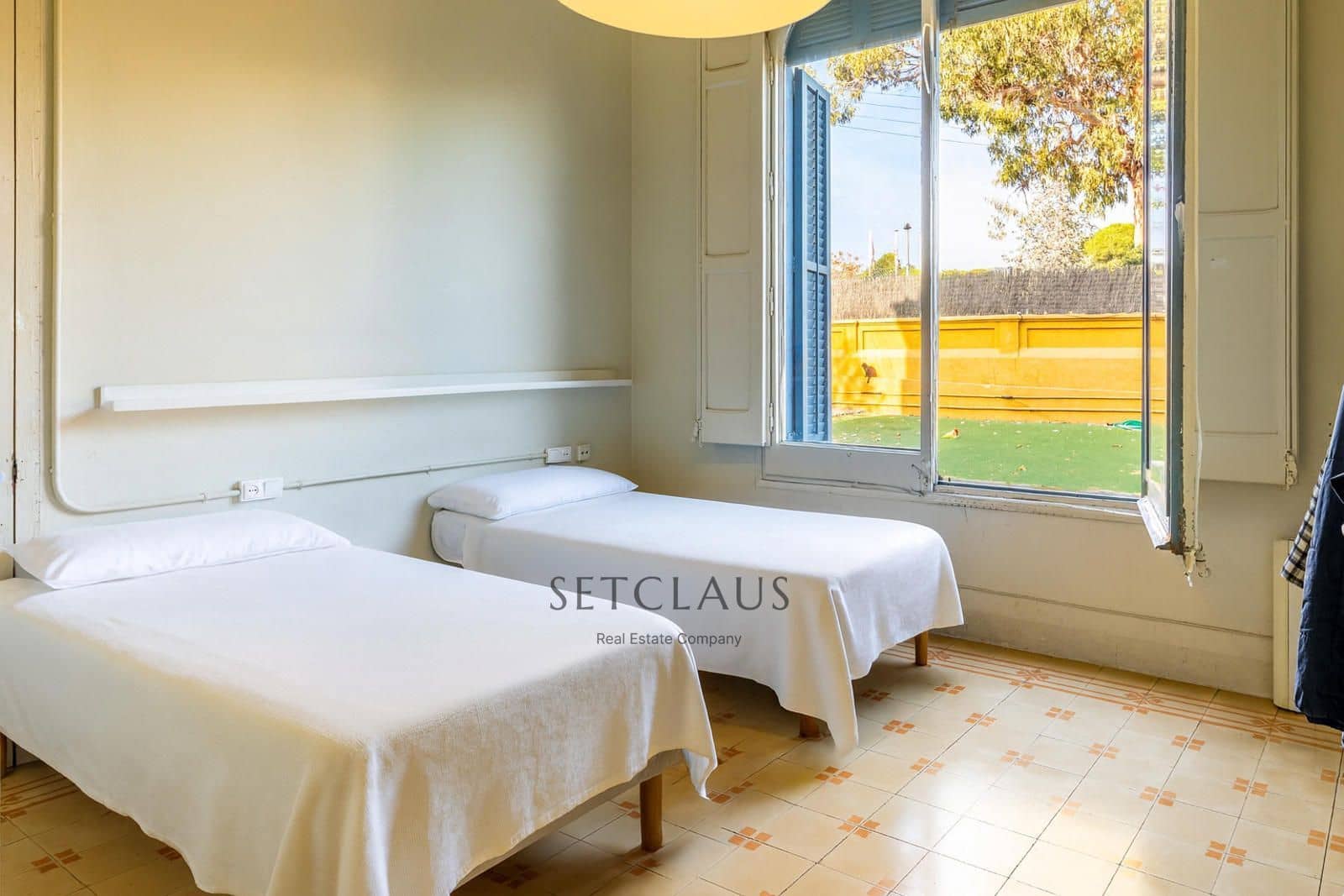 9 sypialnia Willa na sprzedaż w El Masnou z basenem garażem - 2 500 000 € (Ref: 9450579)