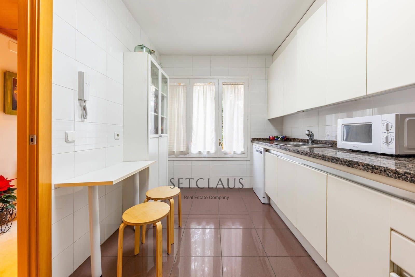 4 soverom Hus til salgs i Tiana med garasje - € 660 000 (Ref: 9450580)