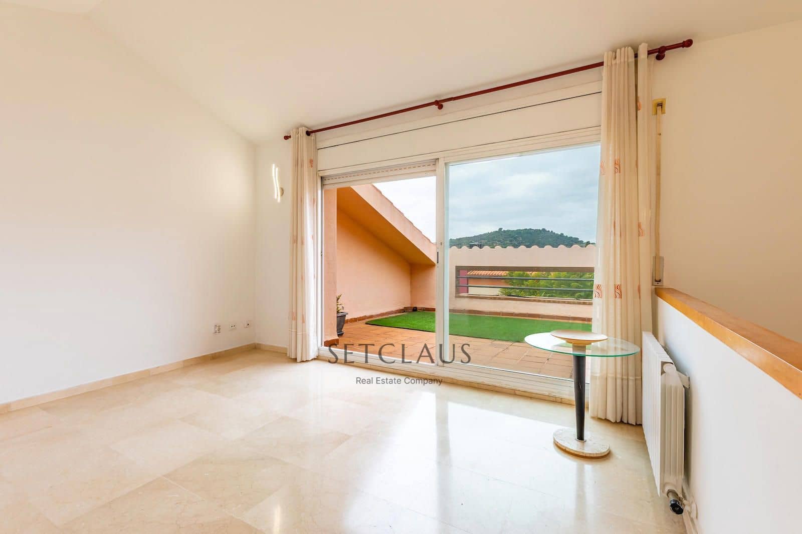 4 soverom Hus til salgs i Tiana med garasje - € 660 000 (Ref: 9450580)