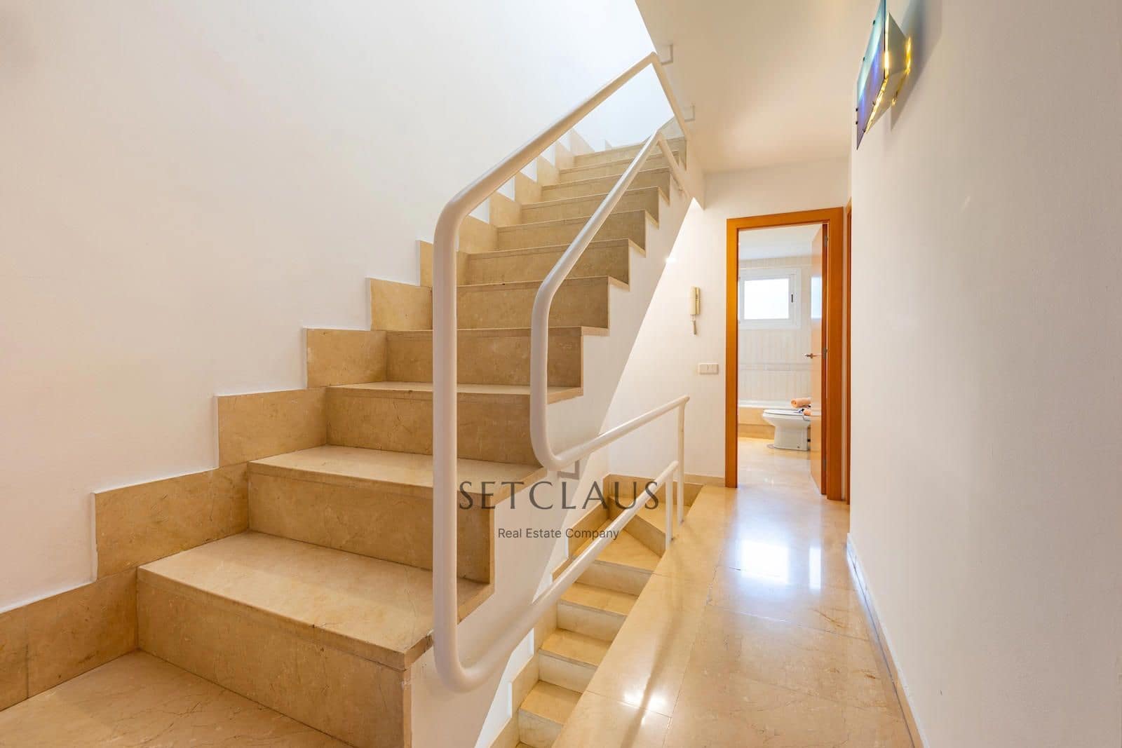 4 soverom Hus til salgs i Tiana med garasje - € 660 000 (Ref: 9450580)