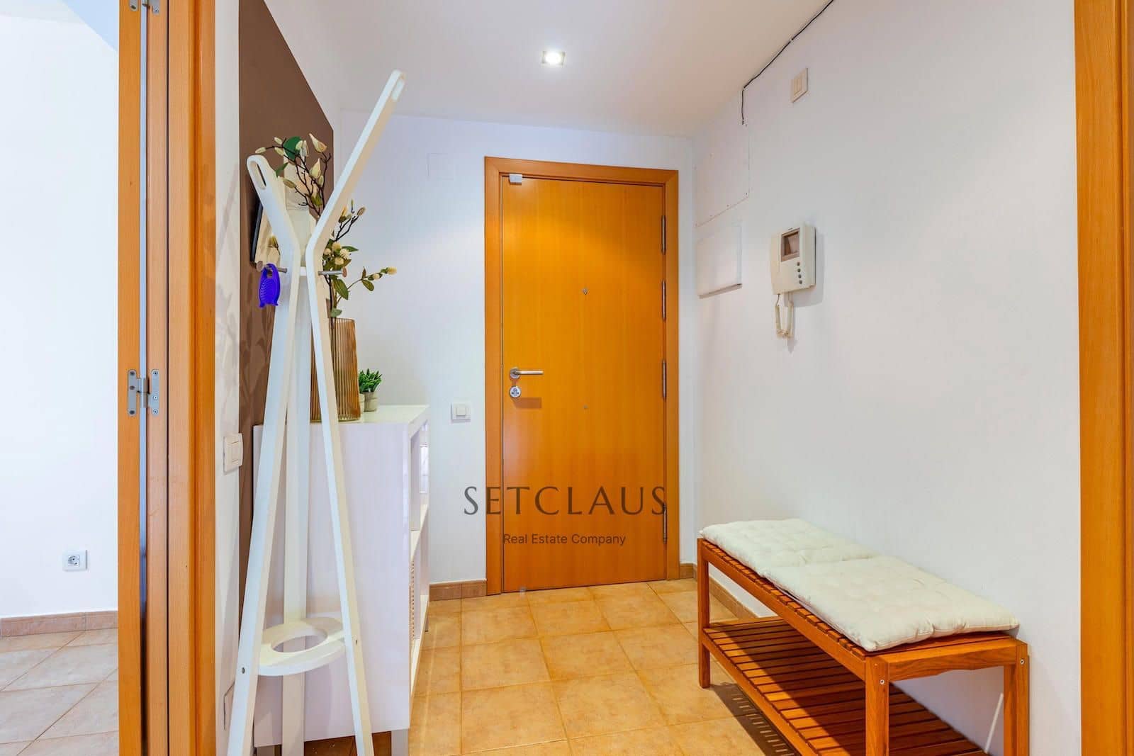 2 bedroom Flat for sale in Lloret de Mar with pool garage - € 298,000 (Ref: 9460614)