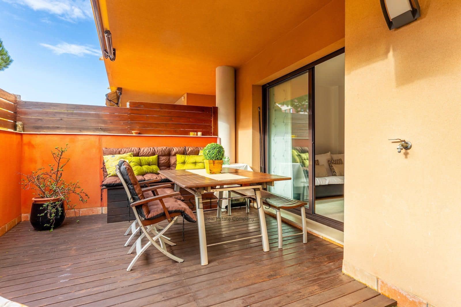 2 bedroom Flat for sale in Lloret de Mar with pool garage - € 298,000 (Ref: 9460614)