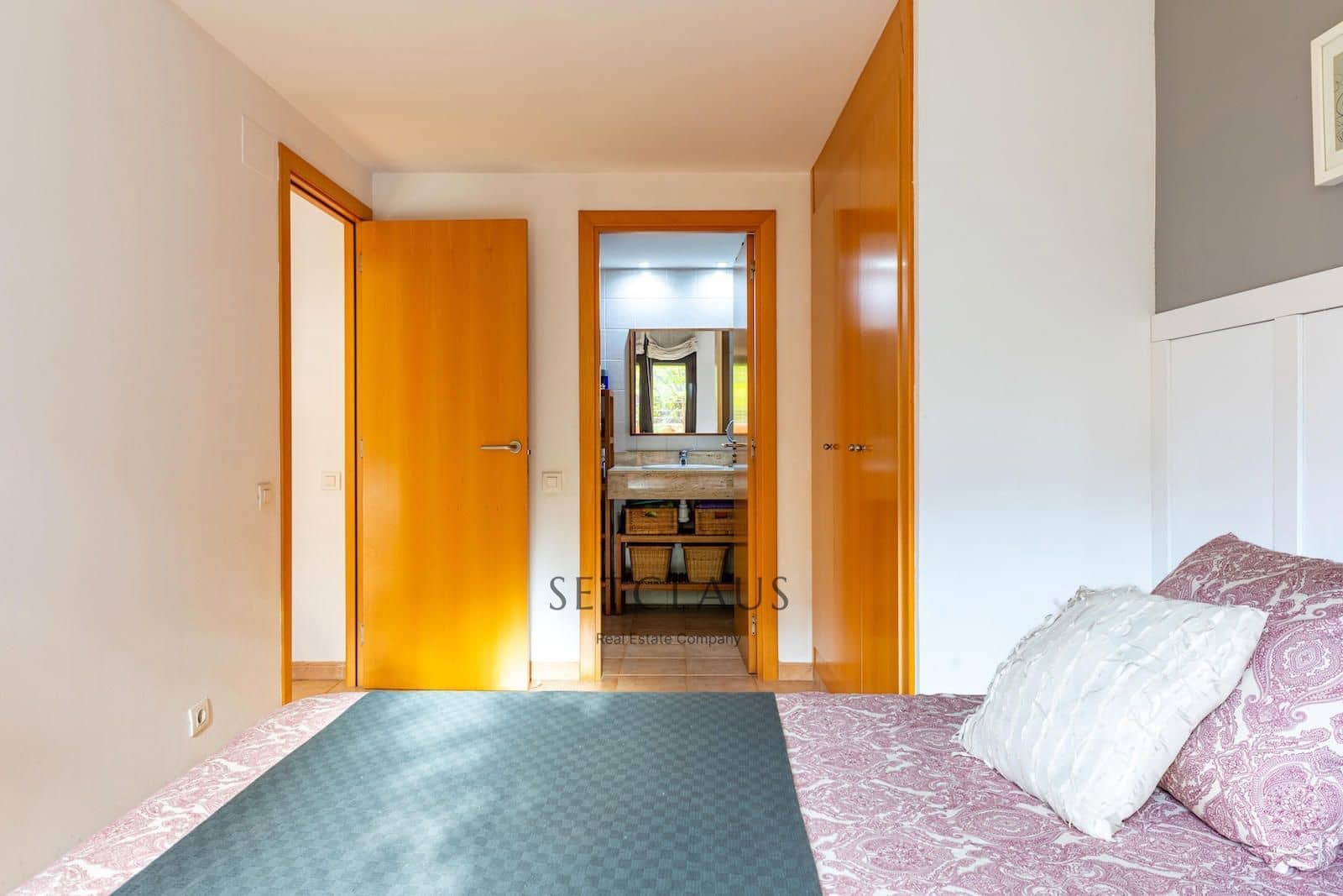 2 bedroom Flat for sale in Lloret de Mar with pool garage - € 298,000 (Ref: 9460614)