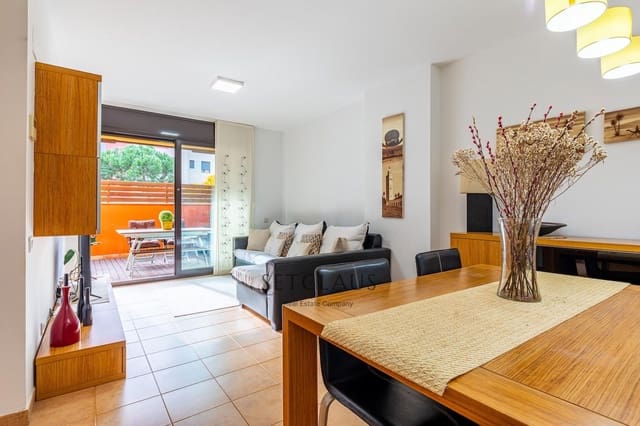 Piso de 2 habitaciones en Santa Clotilde, Lloret de Mar en venta con piscina garaje - 298.000 € (Ref: 9460614)