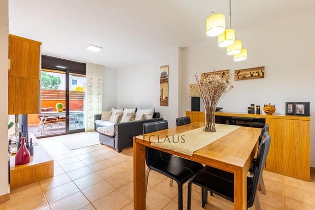 Piso de 2 habitaciones en Santa Clotilde, Lloret de Mar en venta con piscina garaje - 298.000 € (Ref: 9460614)