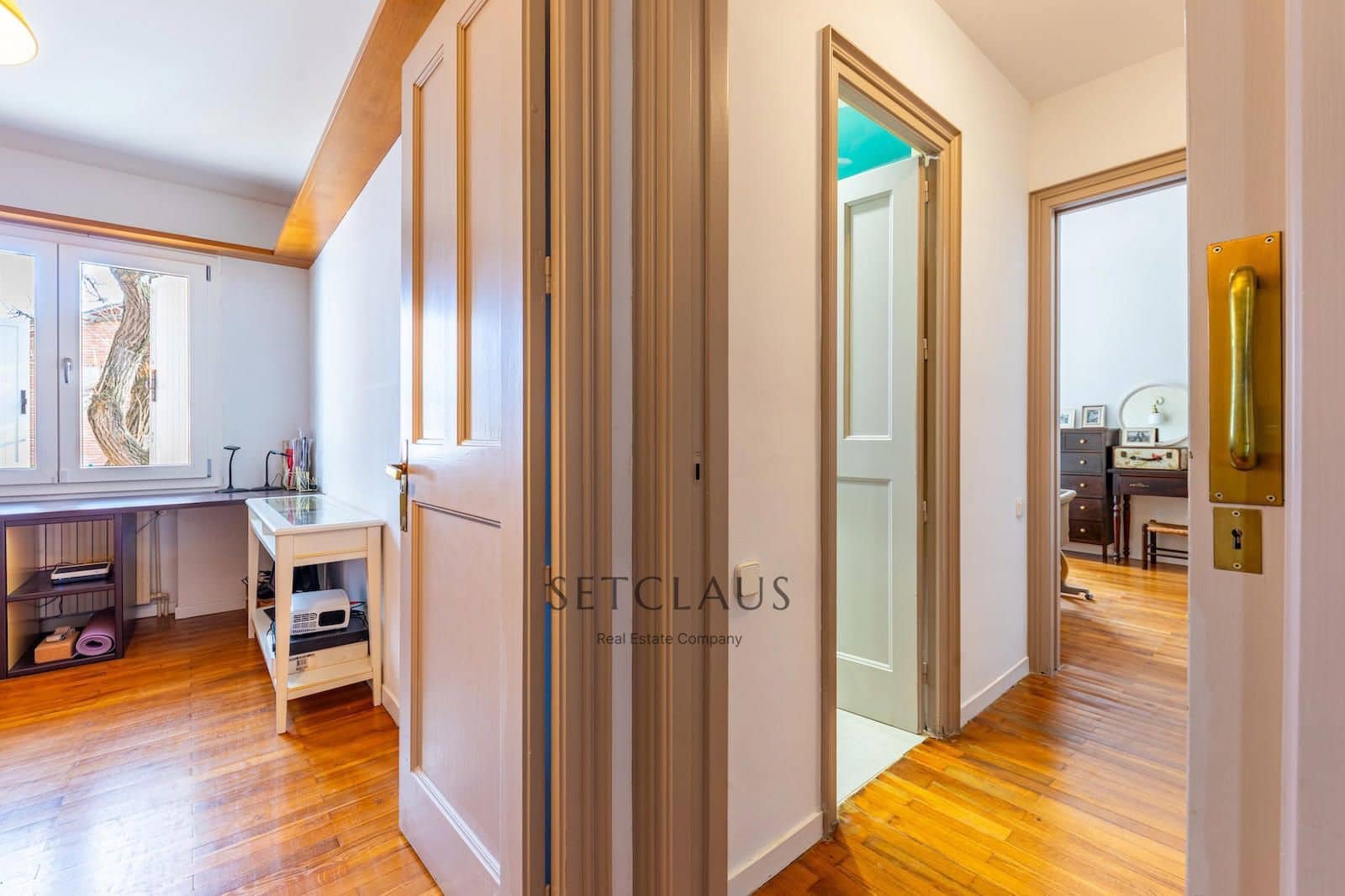 5 bedroom Villa for sale in Premia de Dalt - € 1,295,000 (Ref: 9496470)