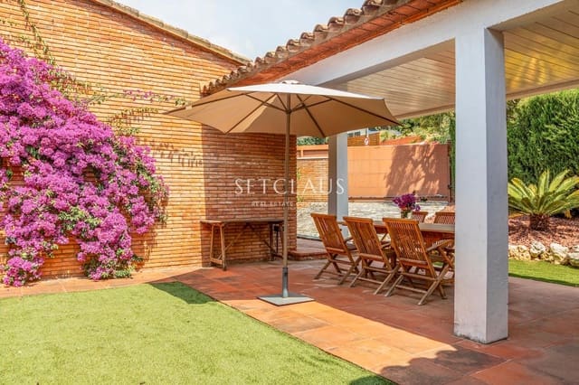 Chalet de 5 habitaciones en Premià de Dalt en venta con garaje - 995.000 € (Ref: 9496470)