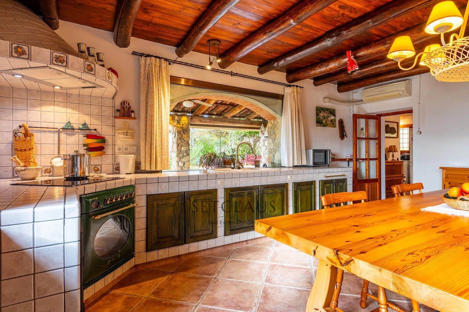 6 soveværelse Villa til salg i Breda med swimmingpool garage - € 1.100.000 (Ref: 9496577)