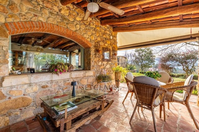 6 soveværelse Villa til salg i Breda med swimmingpool garage - € 1.100.000 (Ref: 9496577)