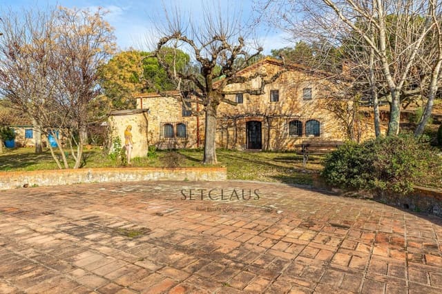 6 soveværelse Villa til salg i Breda med swimmingpool garage - € 1.100.000 (Ref: 9496577)