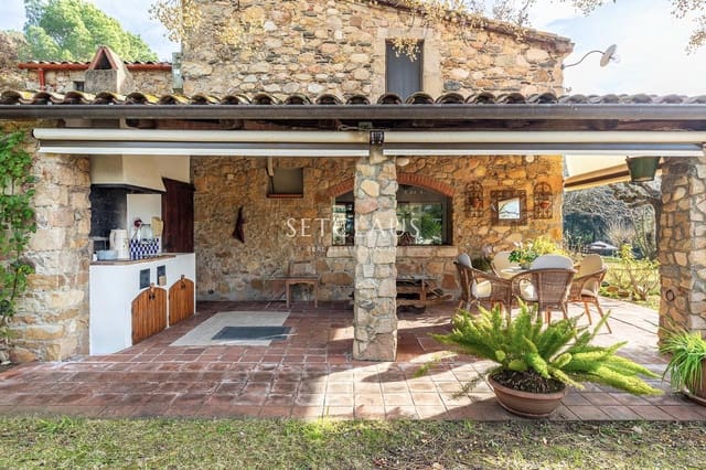 6 chambre Villa/Maison à vendre à Breda avec piscine garage - 1 100 000 € (Ref: 9496577)