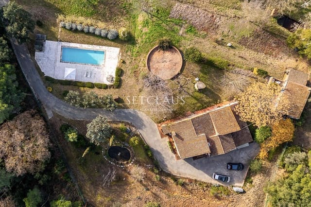6 chambre Villa/Maison à vendre à Breda avec piscine garage - 1 100 000 € (Ref: 9496577)