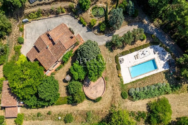 6 soverom Villa til salgs i Breda med svømmebasseng garasje - € 1 100 000 (Ref: 9496577)