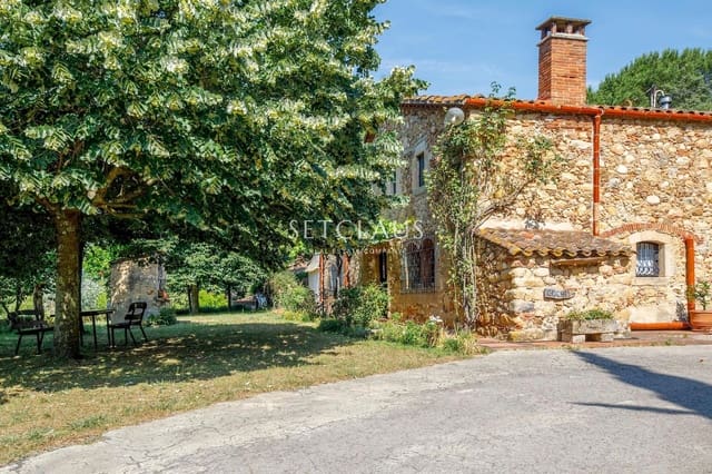 6 soverom Villa til salgs i Breda med svømmebasseng garasje - € 1 100 000 (Ref: 9496577)