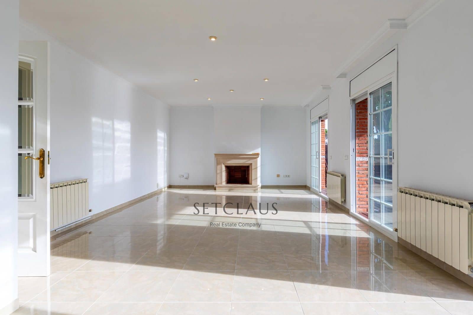 4 bedroom Villa for sale in Vilassar de Dalt with pool garage - € 1,300,000 (Ref: 9503398)