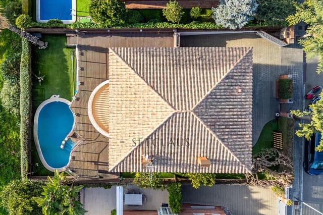 4 soverom Villa til salgs i Vilassar de Dalt med svømmebasseng garasje - € 1 300 000 (Ref: 9503398)