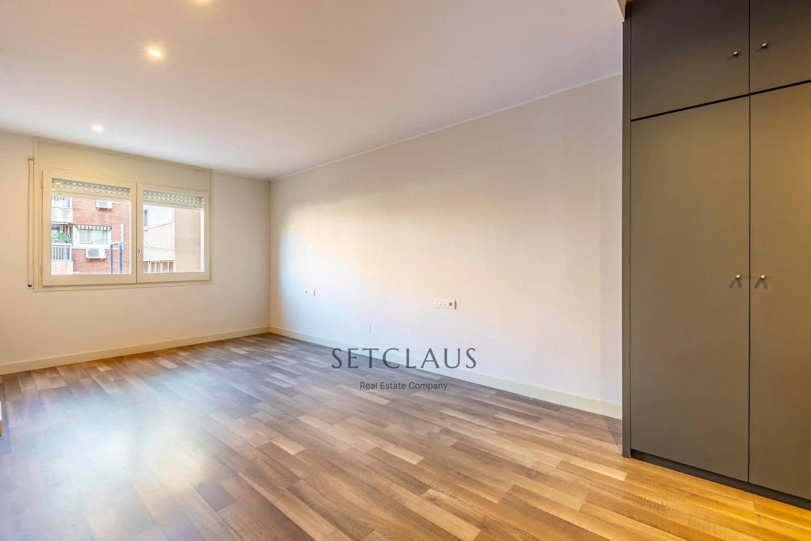 4 makuuhuone Asunto myytävänä paikassa Barcelona kaupunki mukana 
autotalli - 1 090 000 € (Ref: 9511140)