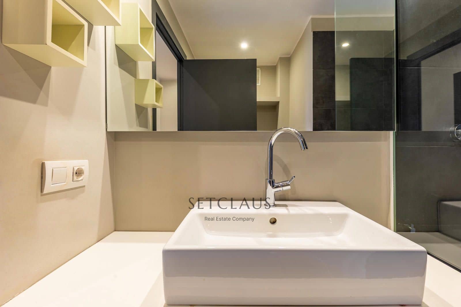 4 makuuhuone Asunto myytävänä paikassa Barcelona kaupunki mukana 
autotalli - 1 090 000 € (Ref: 9511140)