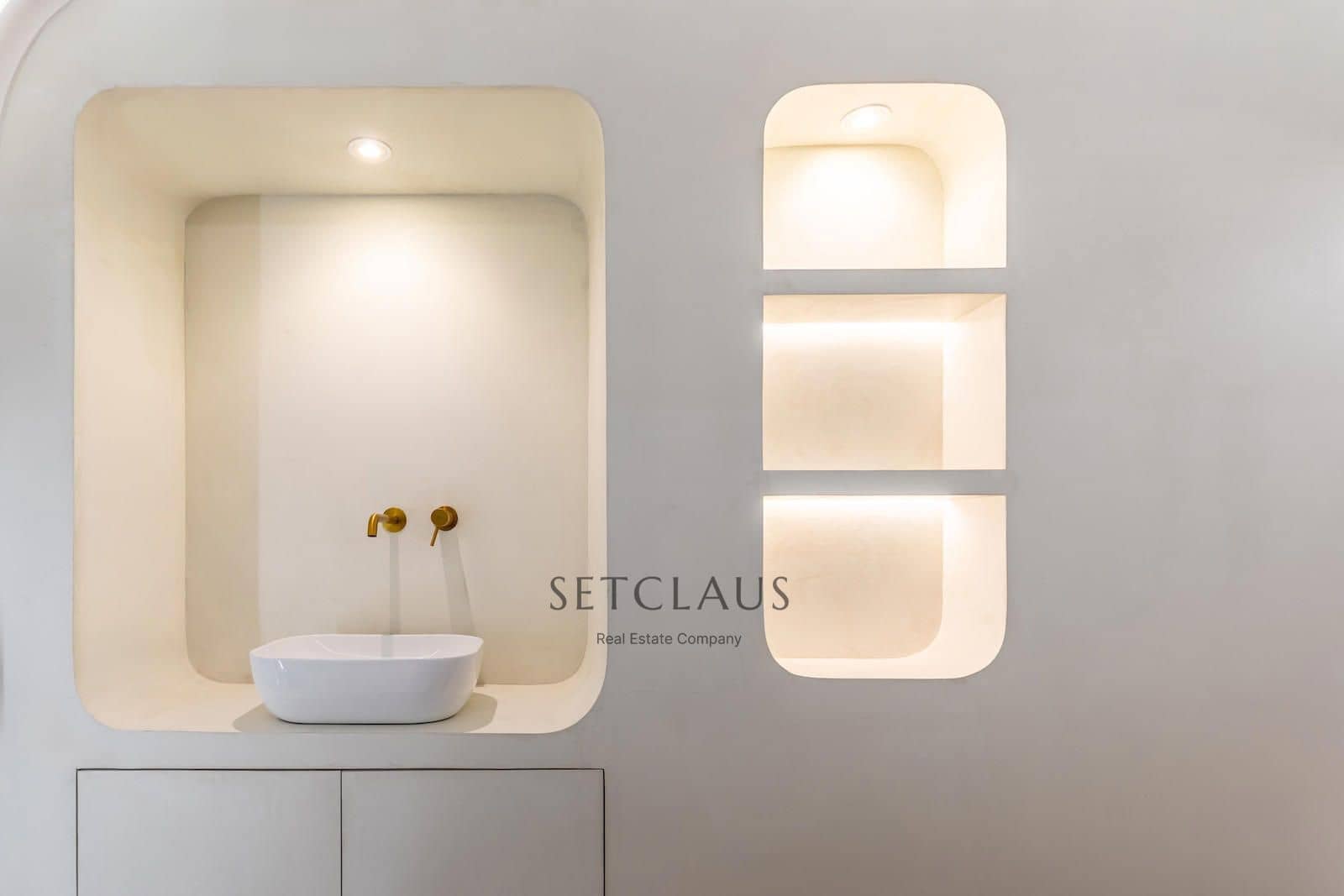 Commercial for sale in Barcelona city - € 595,000 (Ref: 9517973)