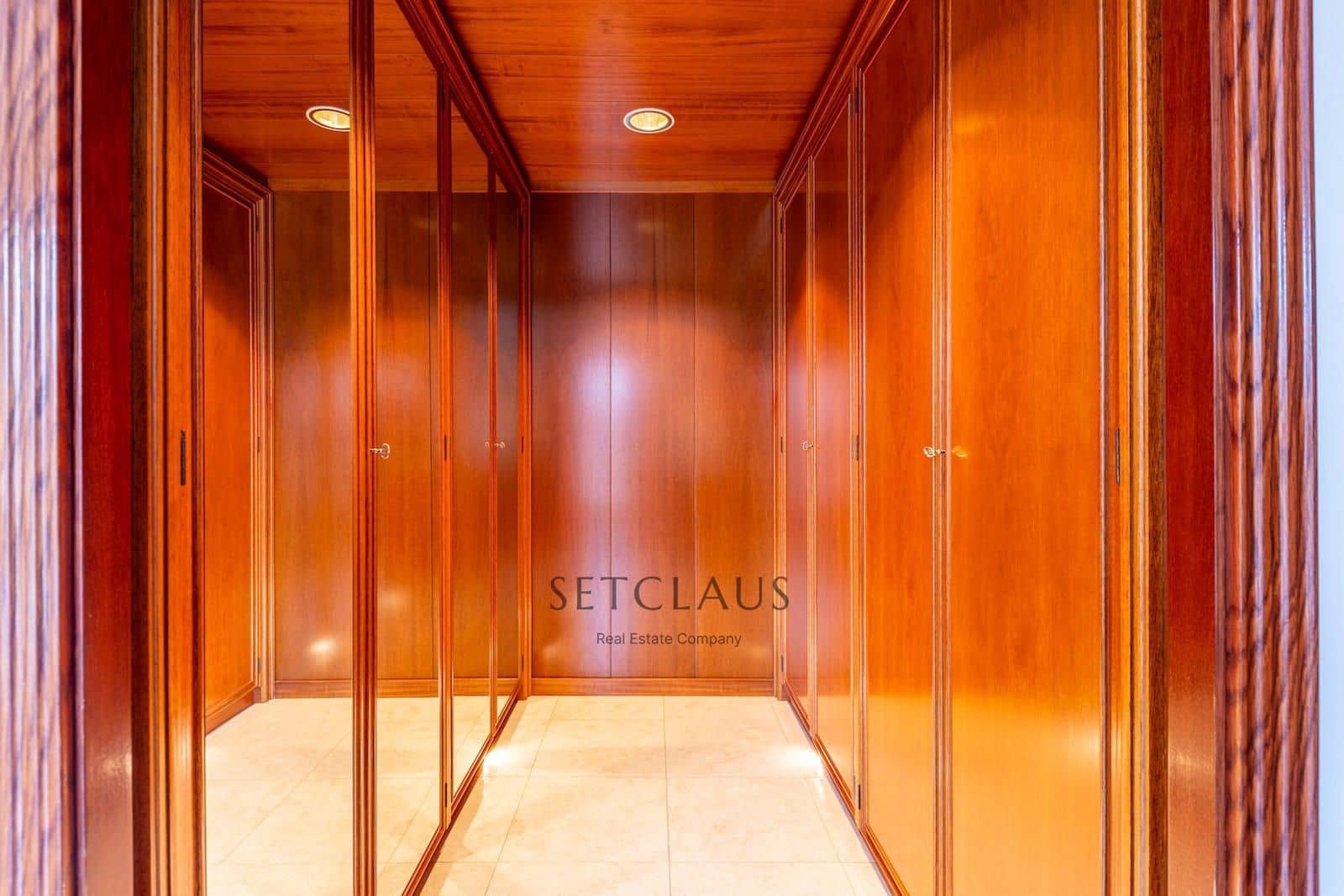 Ático de 4 habitaciones en Badalona en venta - 820.000 € (Ref: 9535130)