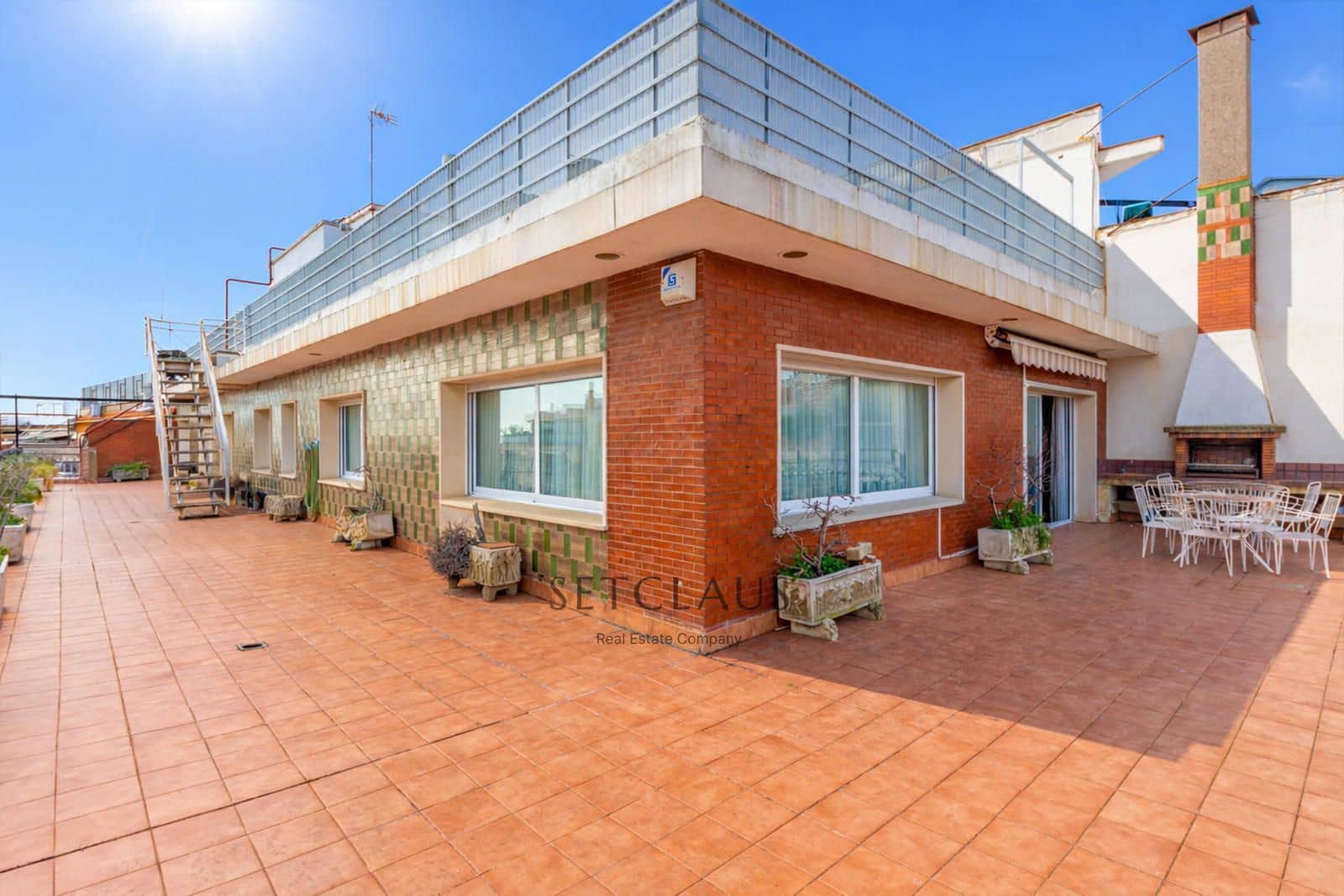 Ático de 4 habitaciones en Badalona en venta - 820.000 € (Ref: 9535130)