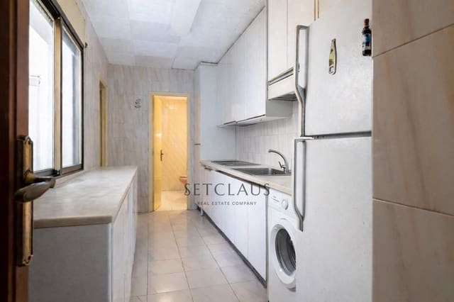 4 bedroom Villa for sale in El Masnou - € 750,000 (Ref: 9542498)