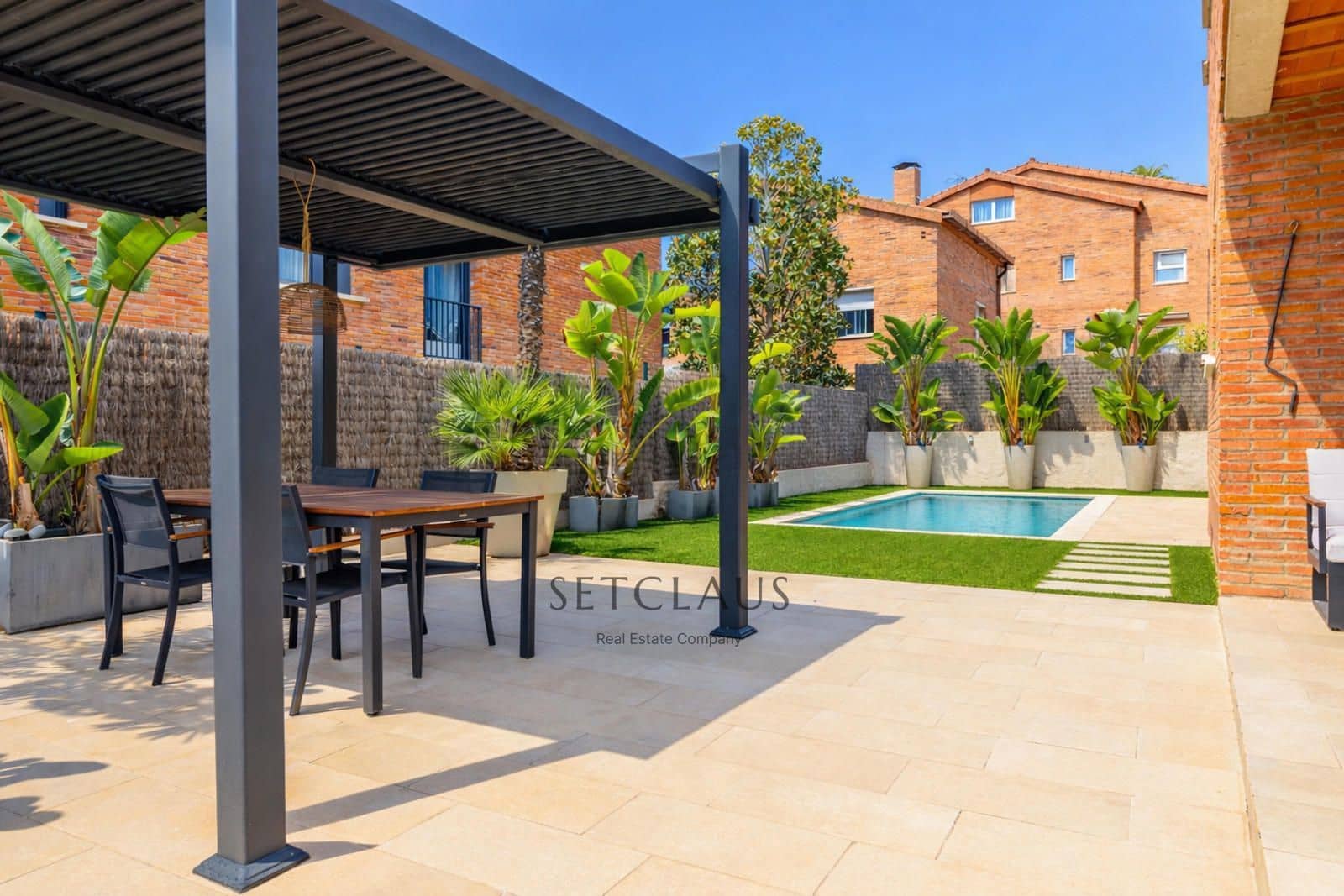 4 soveværelse Villa til salg i El Masnou med swimmingpool garage - € 1.320.000 (Ref: 9552300)