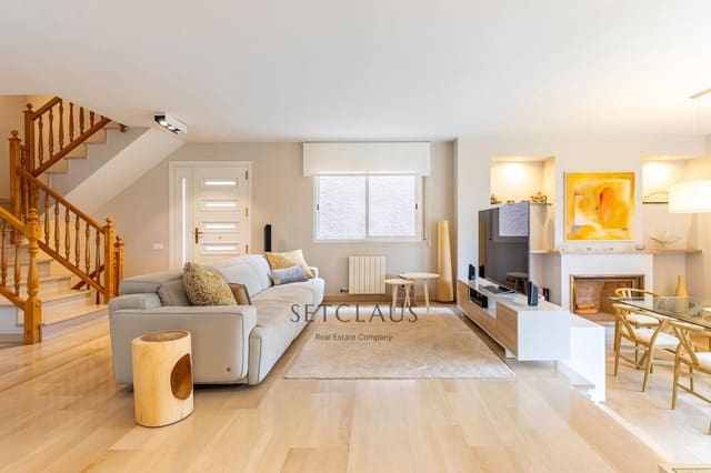 4 soveværelse Villa til salg i El Masnou med swimmingpool garage - € 1.320.000 (Ref: 9552300)