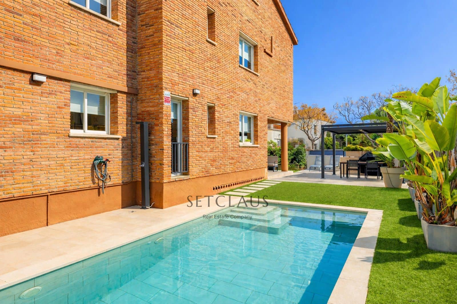 4 soveværelse Villa til salg i El Masnou med swimmingpool garage - € 1.320.000 (Ref: 9552300)