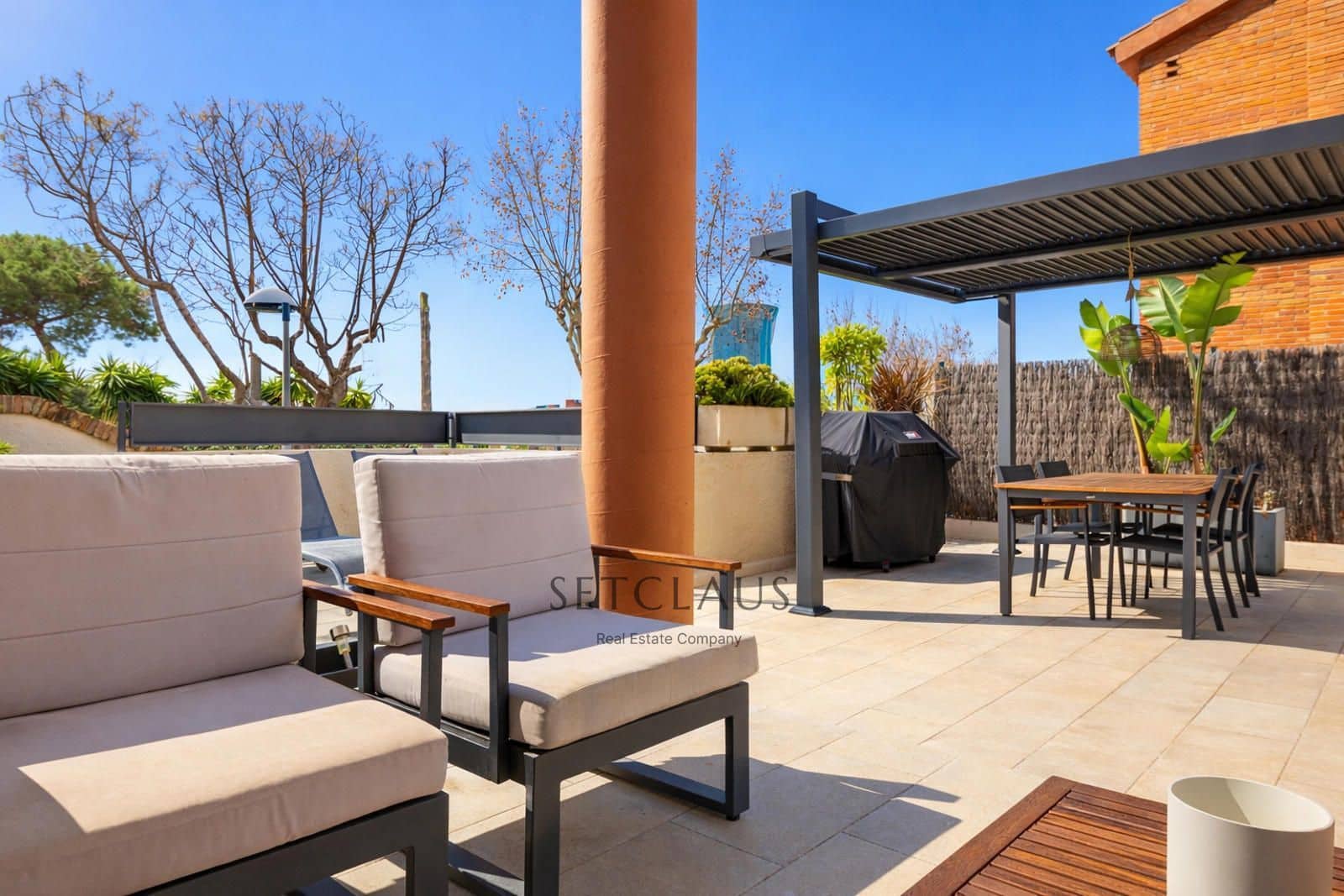 4 soveværelse Villa til salg i El Masnou med swimmingpool garage - € 1.320.000 (Ref: 9552300)