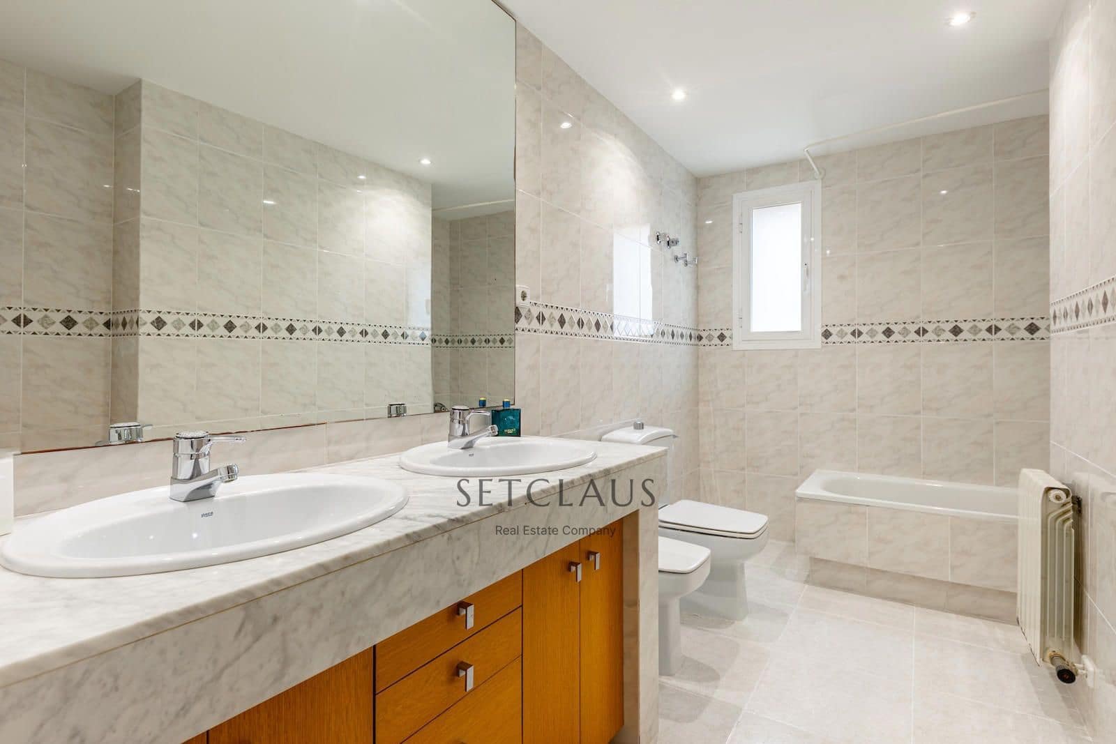 4 soveværelse Villa til salg i El Masnou med swimmingpool garage - € 1.320.000 (Ref: 9552300)